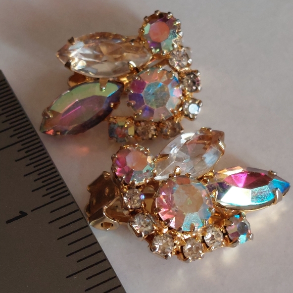 Juliana DeLizza & Elster stunning AB and clear rhinestone goldtone clip earrings - Picture 9 of 15